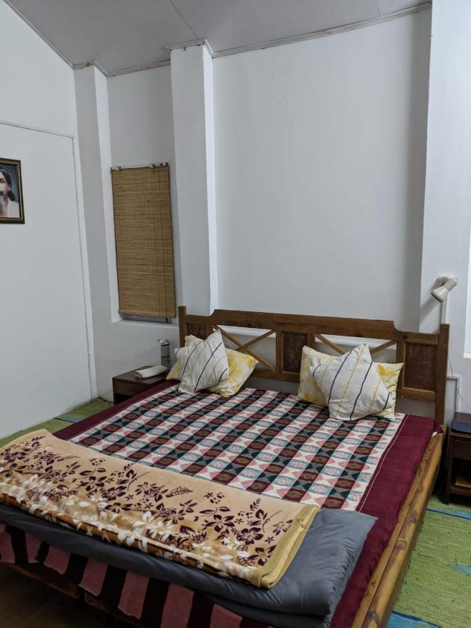 The Mother'S Riverfront Hotel Gushaini Buitenkant foto